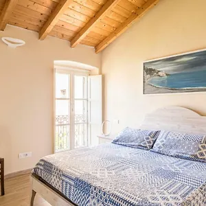 I Delfini Apartment