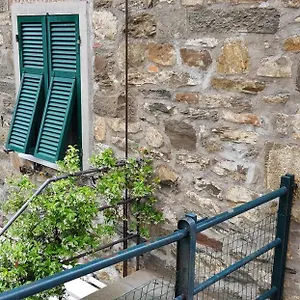 Casa Violetta Apartment
